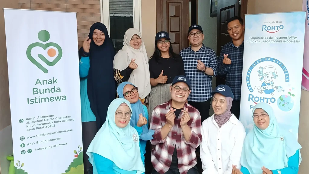 bakti-sosial-rohto-batujajar